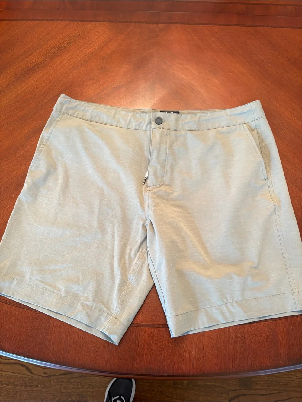 Mens Faherty brand all day shorts size 38